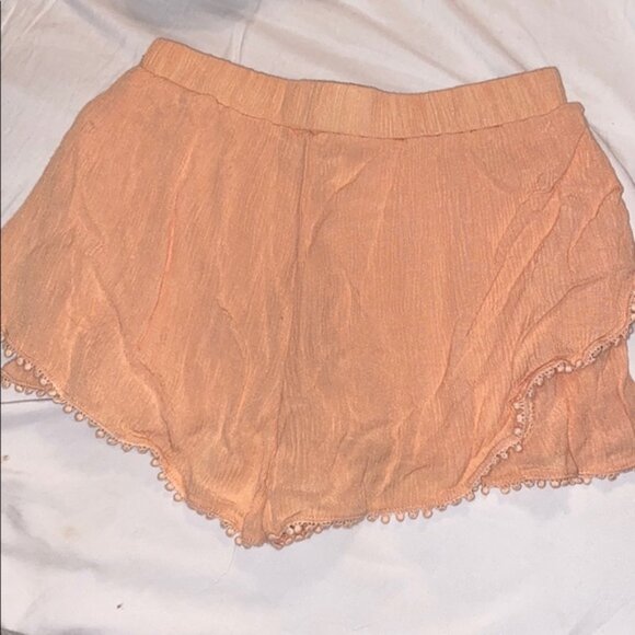 LA Hearts Shorts - Picture 2 of 4